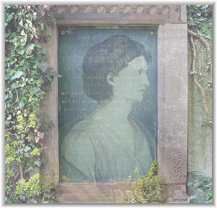 collage: grabstein und portait der guenderode